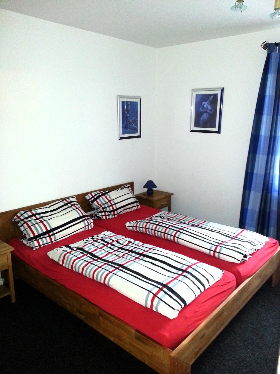 Komfortables Schlafzimmer für Übernachtungen in Dorum-Neufeld